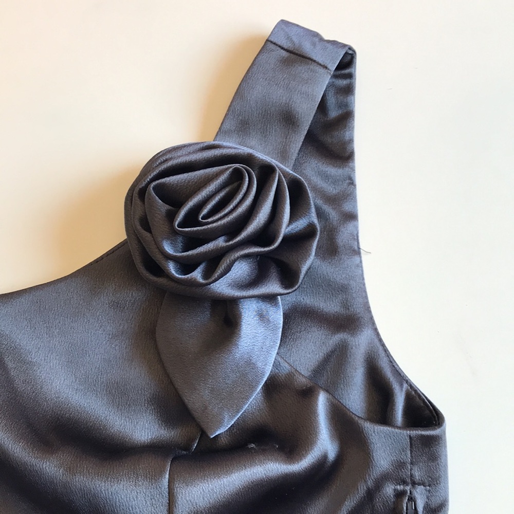 BCX Junior Off the Shoulder Party Bodycon Satin Silver Color Midi  Dress Size 5 - Picture 9 of 9